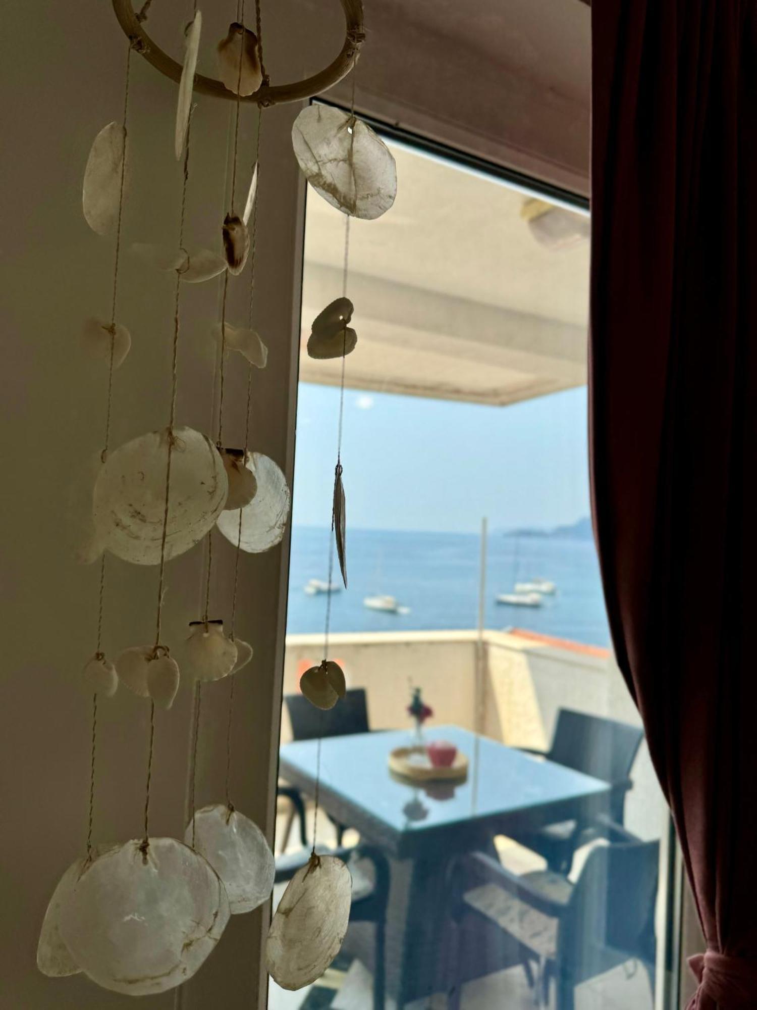 Pine&Sea Beach Retreat Sveti Stefan Esterno foto